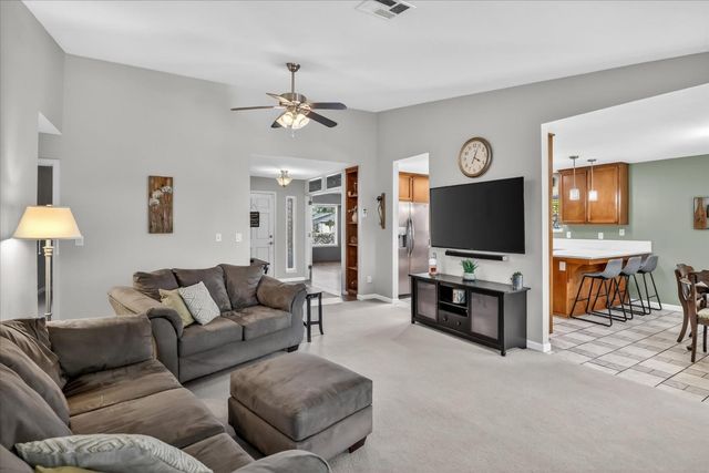 4800 Endicott Ct, Salida, CA 95368