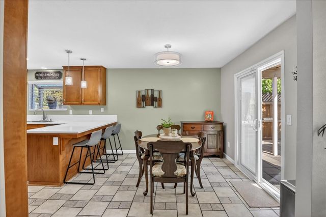 4800 Endicott Ct, Salida, CA 95368