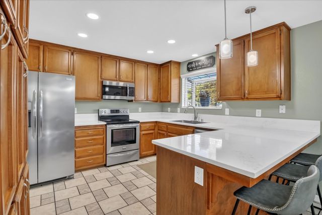 4800 Endicott Ct, Salida, CA 95368