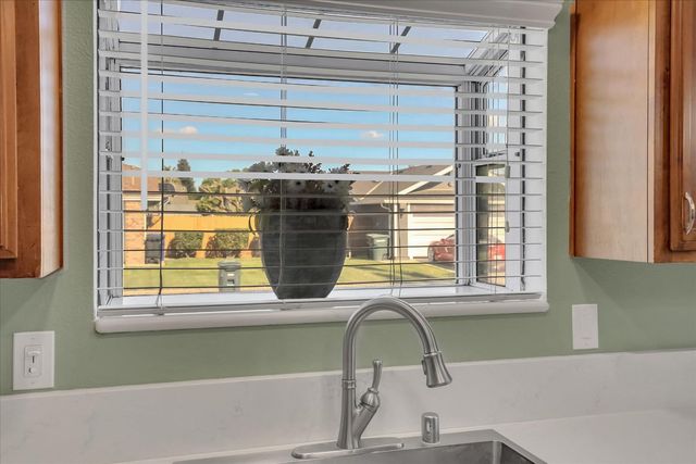 4800 Endicott Ct, Salida, CA 95368