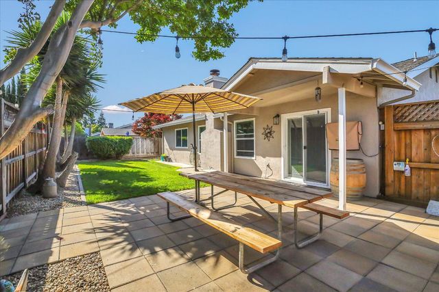 4800 Endicott Ct, Salida, CA 95368