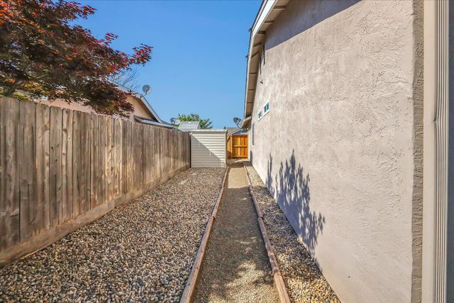 4800 Endicott Ct, Salida, CA 95368