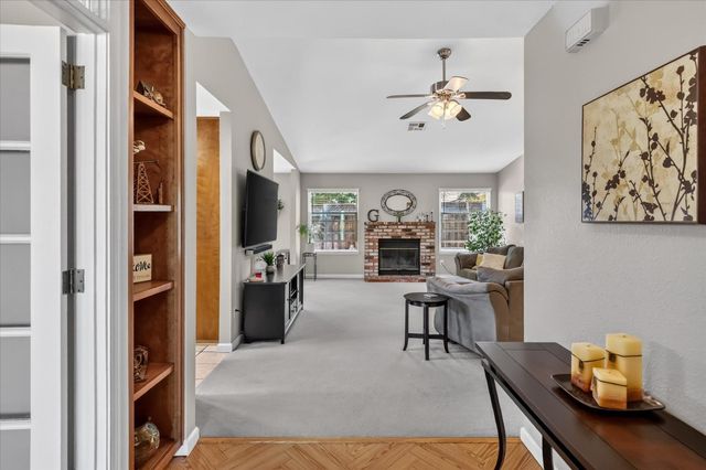 4800 Endicott Ct, Salida, CA 95368