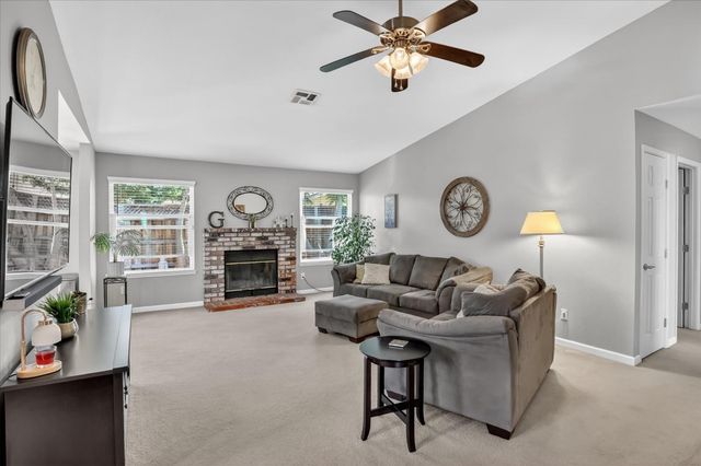 4800 Endicott Ct, Salida, CA 95368