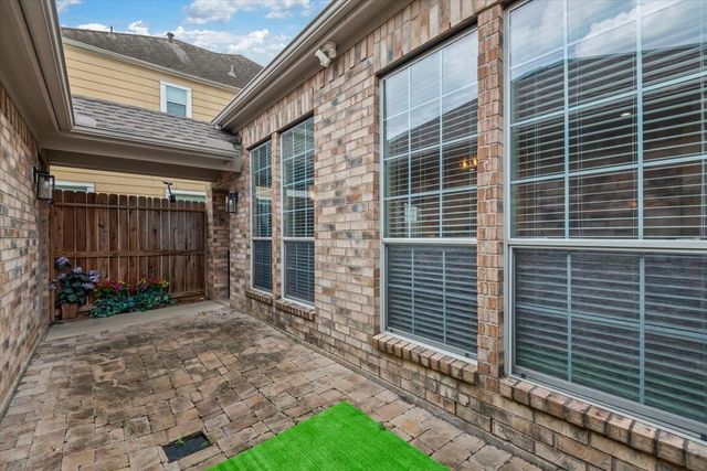 2714 Windy Thicket Lane, Houston, TX 77082