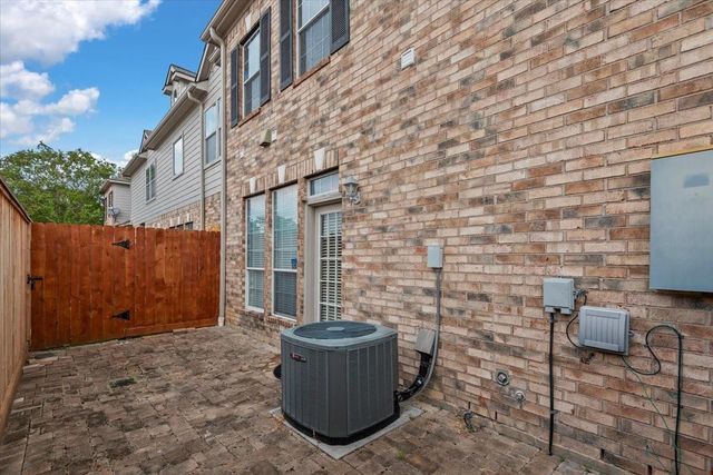 2714 Windy Thicket Lane, Houston, TX 77082