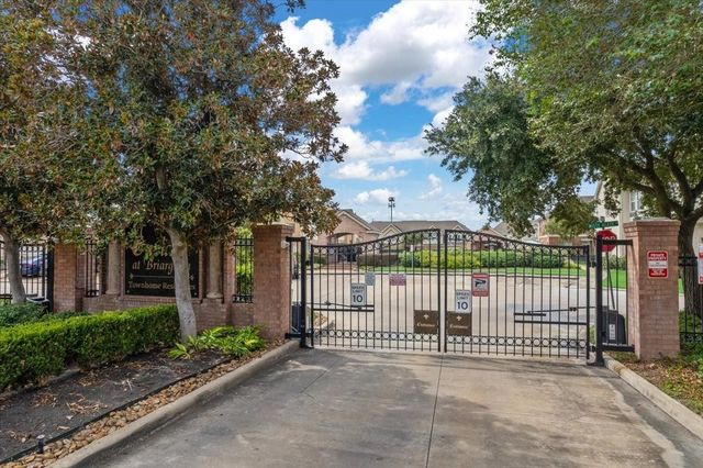 2714 Windy Thicket Lane, Houston, TX 77082