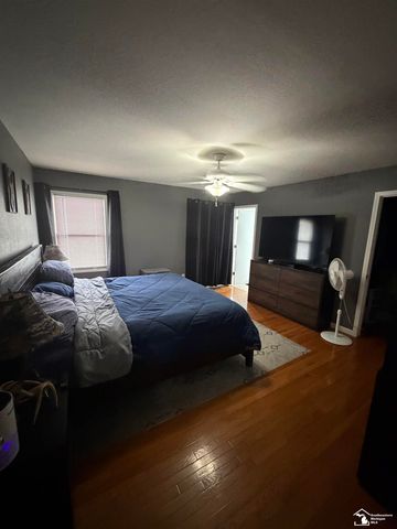 945 Santa Fe Court, Bedford Twp, MI 48182