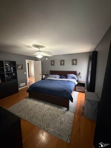 945 Santa Fe Court, Bedford Twp, MI 48182