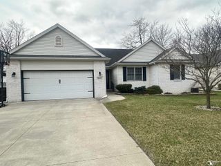 945 Santa Fe Court, Bedford Twp, MI 48182