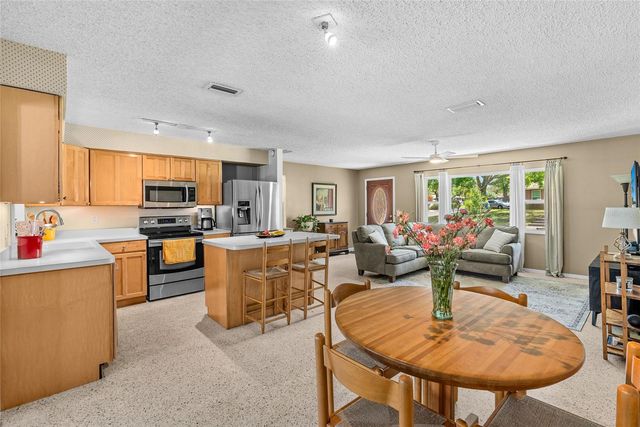 12196 144TH LANE, Largo, FL 33774