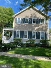 523 SHERBROOK DR, Downingtown, PA 19335