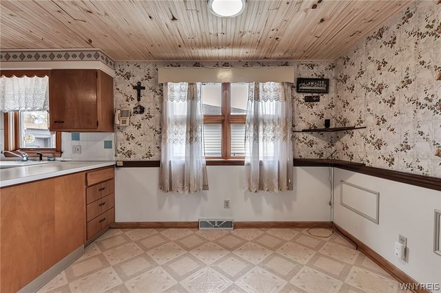 128 Banko Drive, Cheektowaga, NY 14043