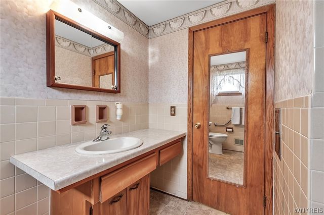 128 Banko Drive, Cheektowaga, NY 14043