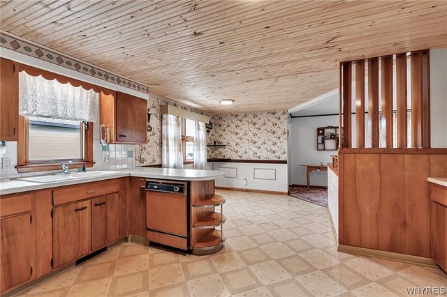 128 Banko Drive, Cheektowaga, NY 14043