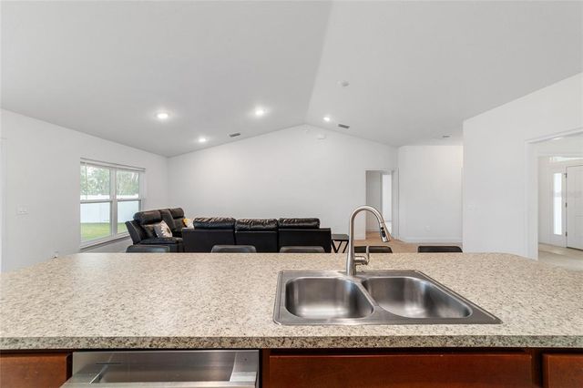 15065 SE 93RD AVENUE, Summerfield, FL 34491