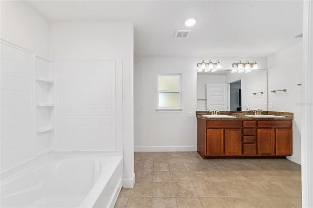 15065 SE 93RD AVENUE, Summerfield, FL 34491