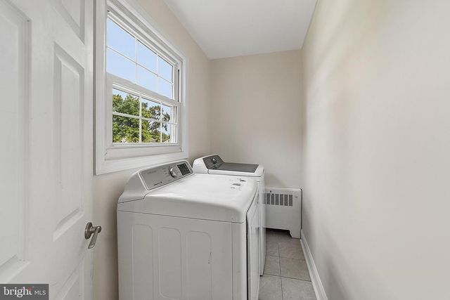 192 KUGLER AVE, Carneys Point, NJ 08069