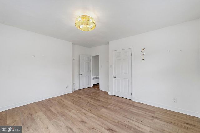 192 KUGLER AVE, Carneys Point, NJ 08069