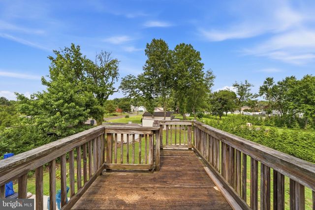 192 KUGLER AVE, Carneys Point, NJ 08069