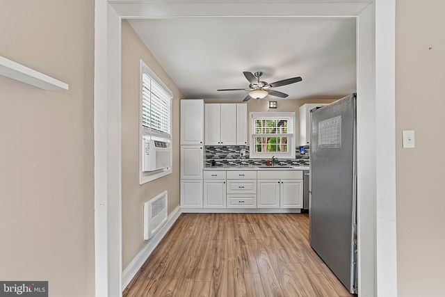 192 KUGLER AVE, Carneys Point, NJ 08069