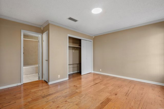 19 Vaqueria Lane, Hot Springs Village, AR 71909