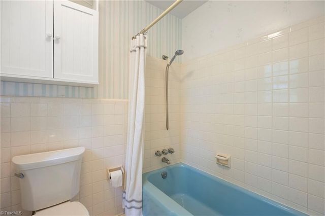 123 Tangle Drive, Jamestown, NC 27282