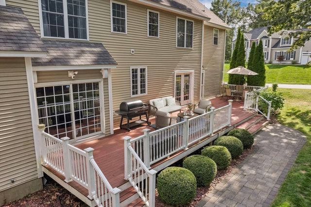 20 Hancock Rd, Windham, NH 03087