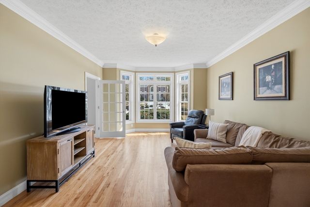 20 Hancock Rd, Windham, NH 03087