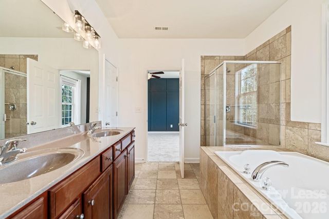 17810 Overland Forest Drive, Cornelius, NC 28031