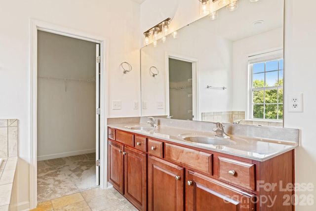 17810 Overland Forest Drive, Cornelius, NC 28031