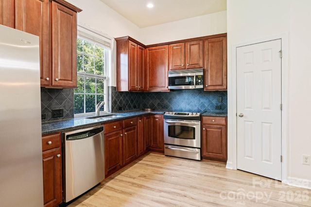 17810 Overland Forest Drive, Cornelius, NC 28031