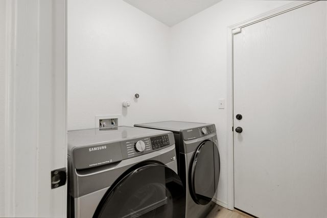 3361 Campfire Street SW, Los Lunas, NM 87031