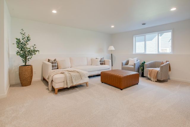6778 Bellview Drive S, Fargo, ND 58104