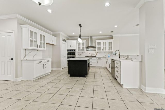 18019 Timberview Dr, Prairieville, LA 70769