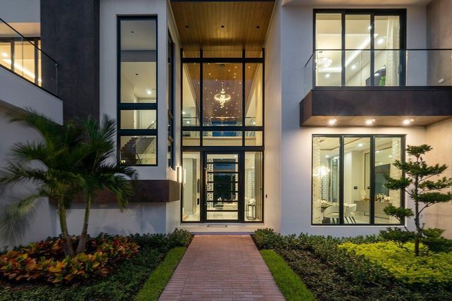 2391 Areca Palm Road, Boca Raton, FL 33432