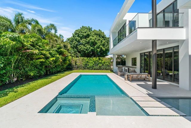 2391 Areca Palm Road, Boca Raton, FL 33432