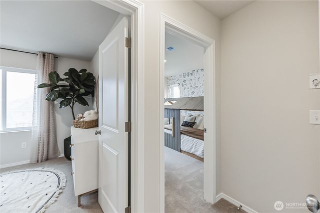 32370 Vine Avenue SE, Black Diamond, WA 98010
