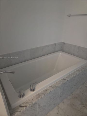 244 Biscayne Blvd 1510, Miami, FL 33132