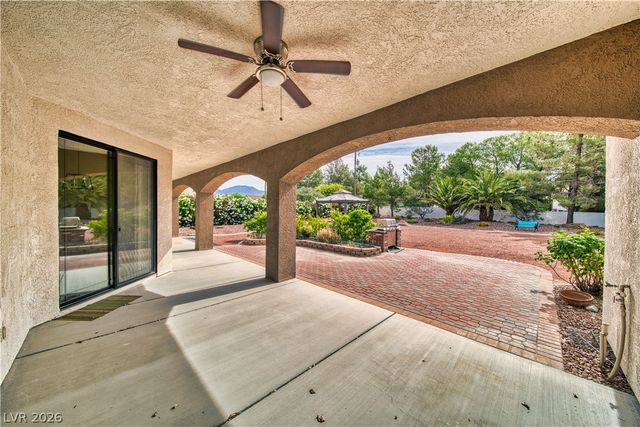 2061 Iroquois Avenue, Pahrump, NV 89048