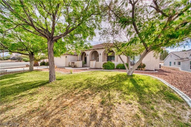 2061 Iroquois Avenue, Pahrump, NV 89048