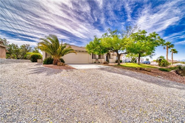 2061 Iroquois Avenue, Pahrump, NV 89048