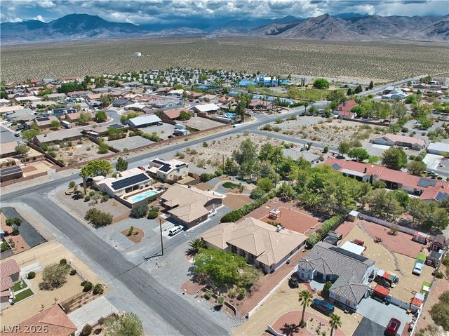 2061 Iroquois Avenue, Pahrump, NV 89048