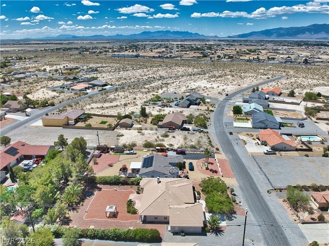 2061 Iroquois Avenue, Pahrump, NV 89048
