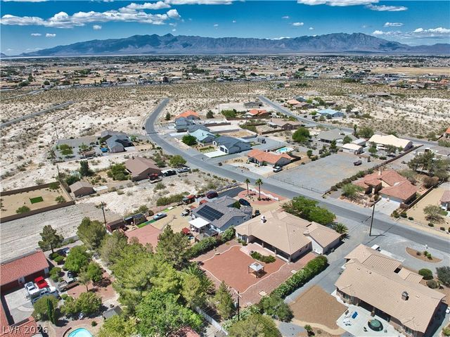 2061 Iroquois Avenue, Pahrump, NV 89048