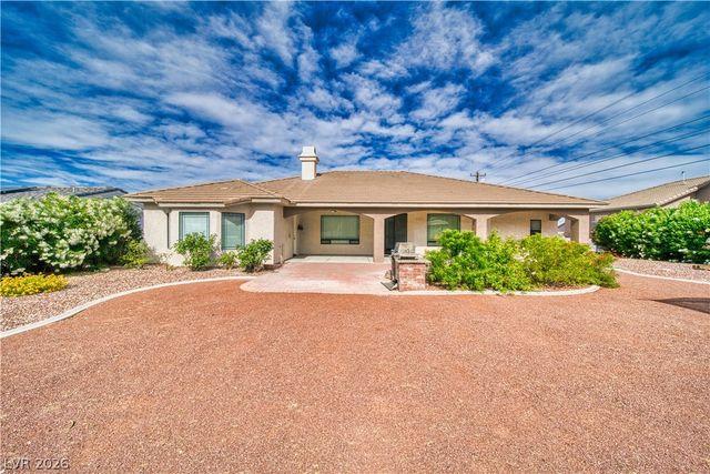 2061 Iroquois Avenue, Pahrump, NV 89048