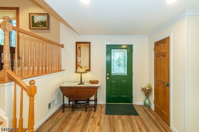 18 Kadel Dr, Roxbury Twp., NJ 07876