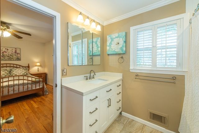 18 Kadel Dr, Roxbury Twp., NJ 07876