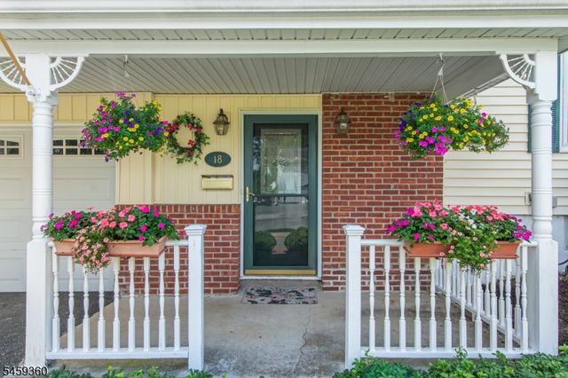 18 Kadel Dr, Roxbury Twp., NJ 07876
