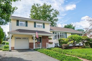 18 Kadel Dr, Roxbury Twp., NJ 07876